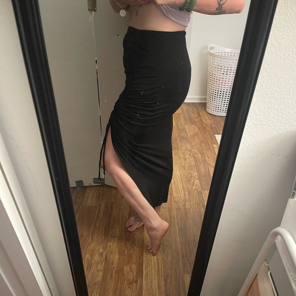 Midi Tube Skirt - Picture 6 of 7